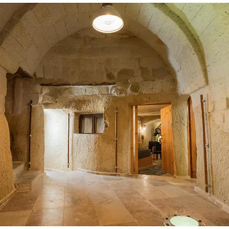 Bala Cave House 호텔 *