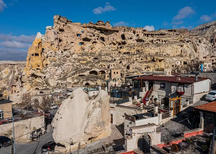 Hotel Bala Cave House *